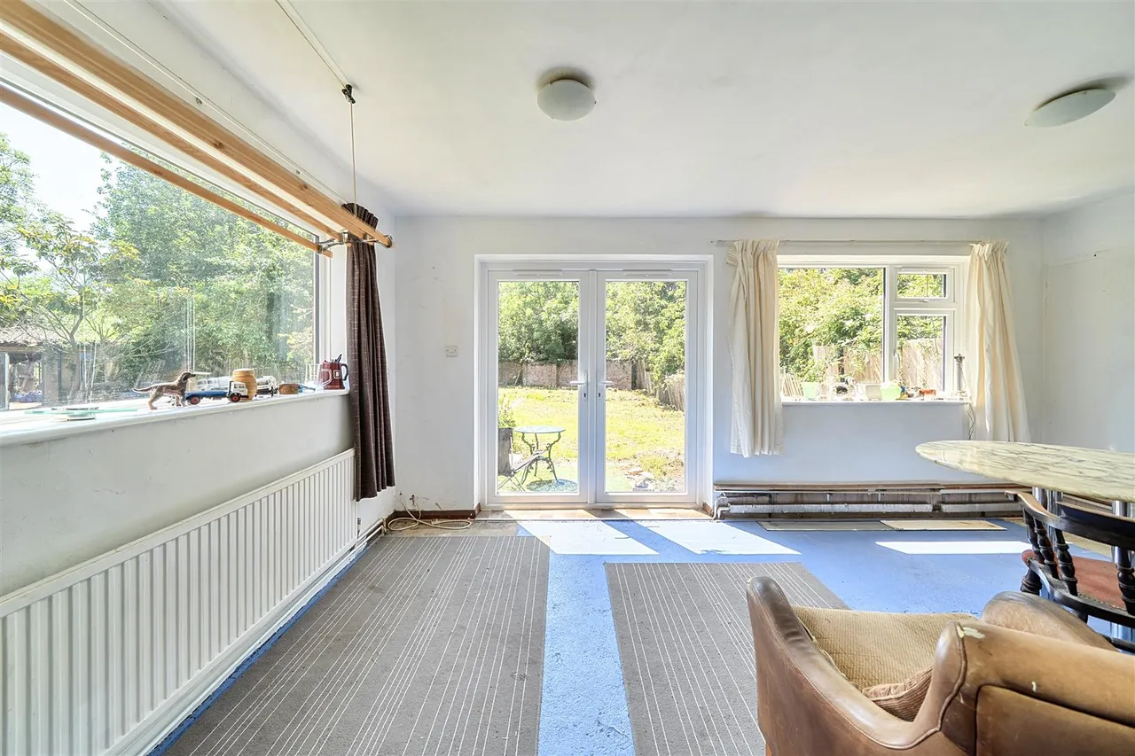 Pine Gardens, Ruislip, HA4 9TH, photo 5
