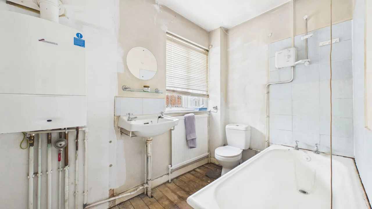 South Street, Bourne, PE10, photo 17