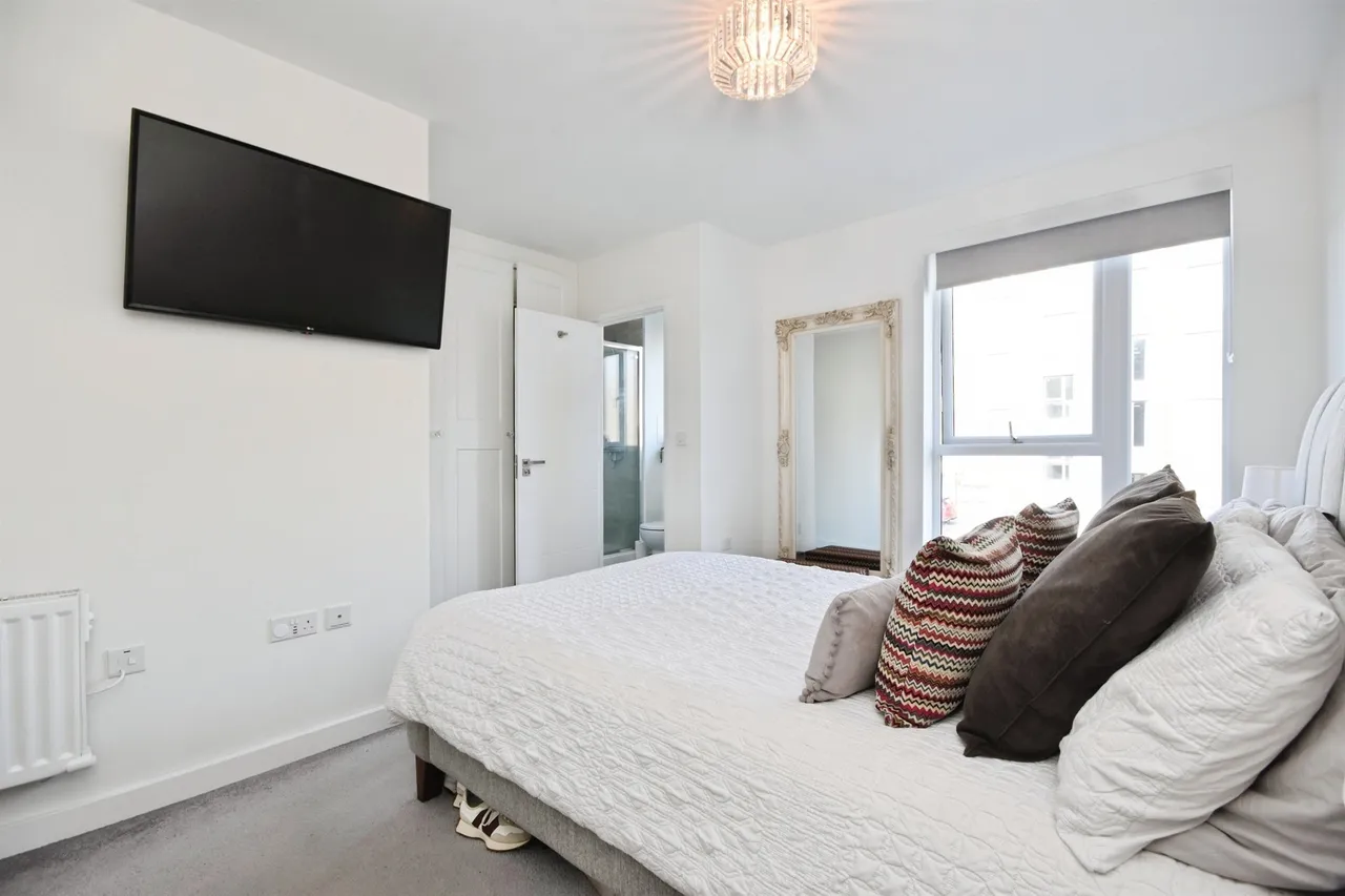 Peregrine Drive, Great Warley, CM13, photo 8