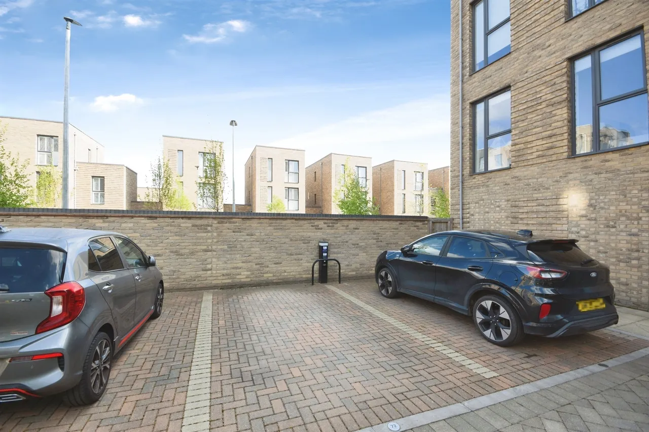 Peregrine Drive, Great Warley, CM13, photo 16