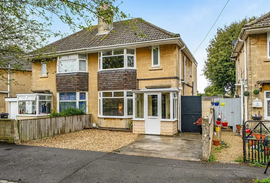 3 bed house for sale, Mendip Gardens, Bath, BA2
