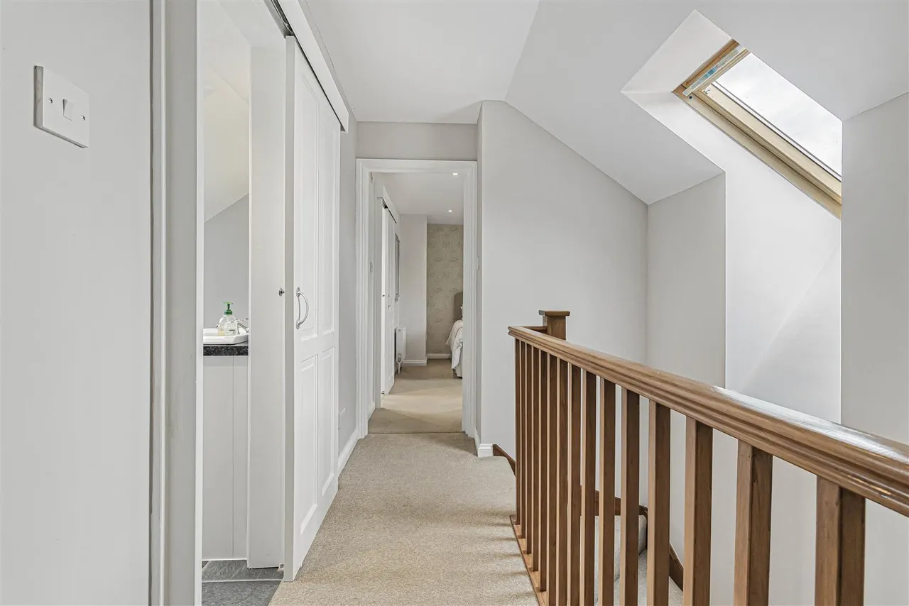 Main Street, Shudy Camps, CB21, photo 12
