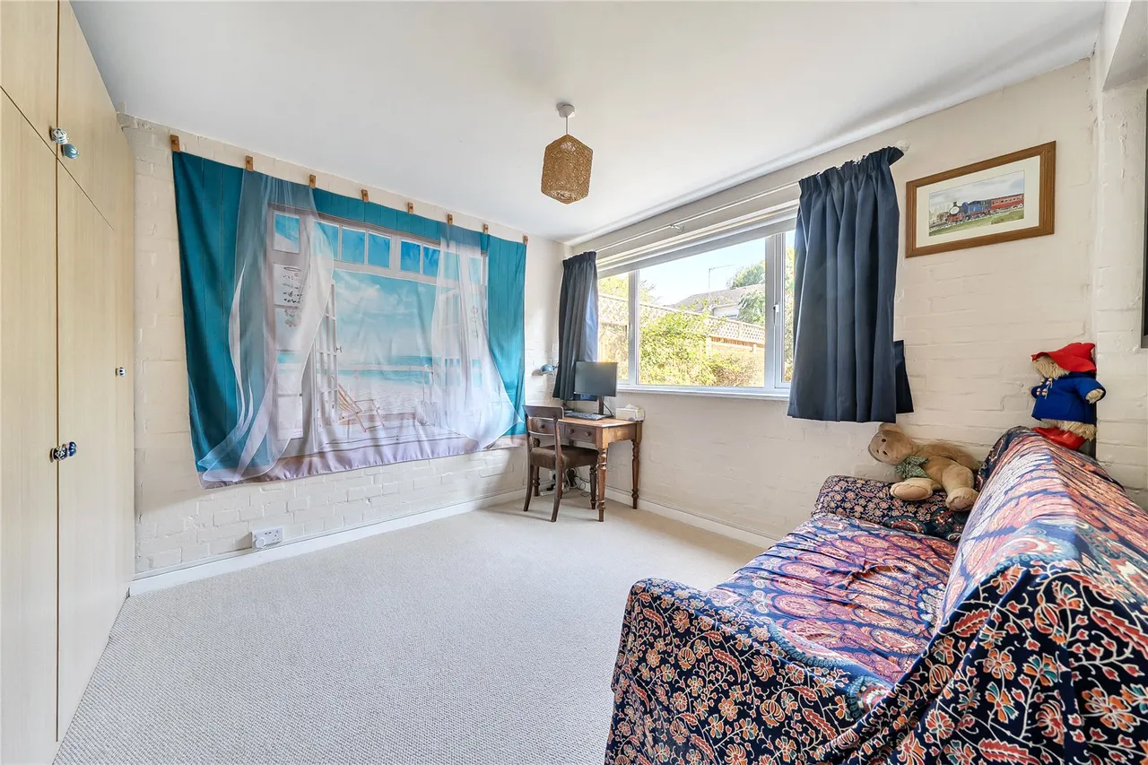 Templewood, Ealing, W13, photo 14