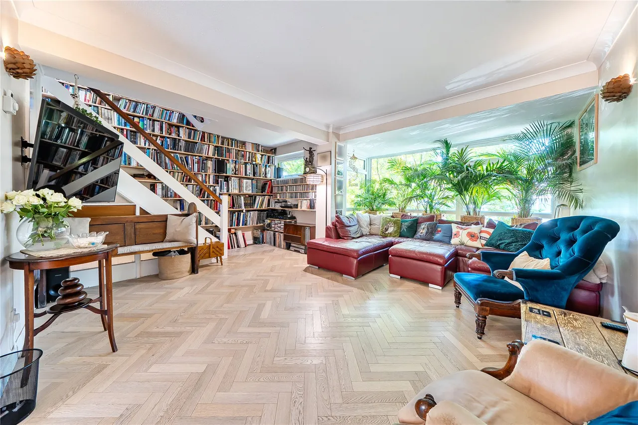 Templewood, Ealing, W13, photo 6