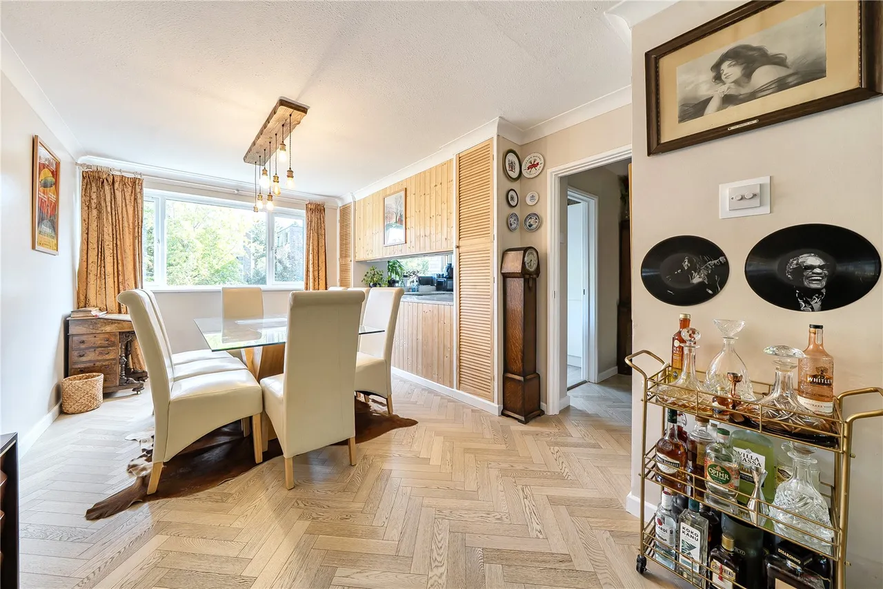 Templewood, Ealing, W13, photo 2