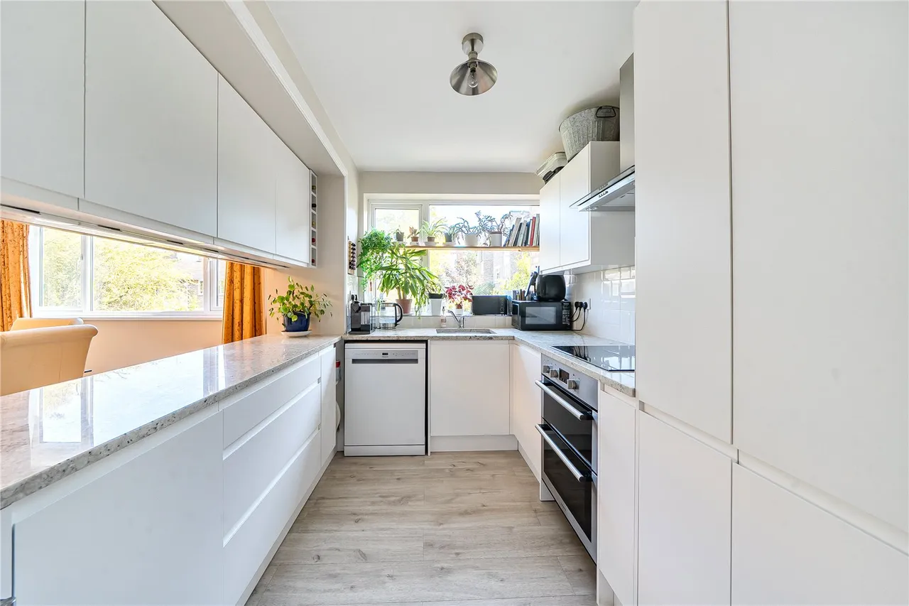 Templewood, Ealing, W13, photo 9