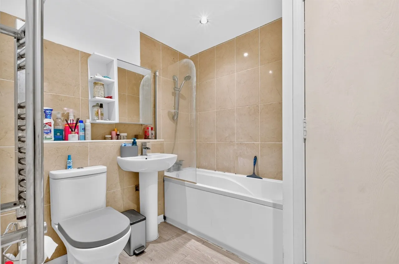 Tudor Close, Hatfield, AL10, photo 10