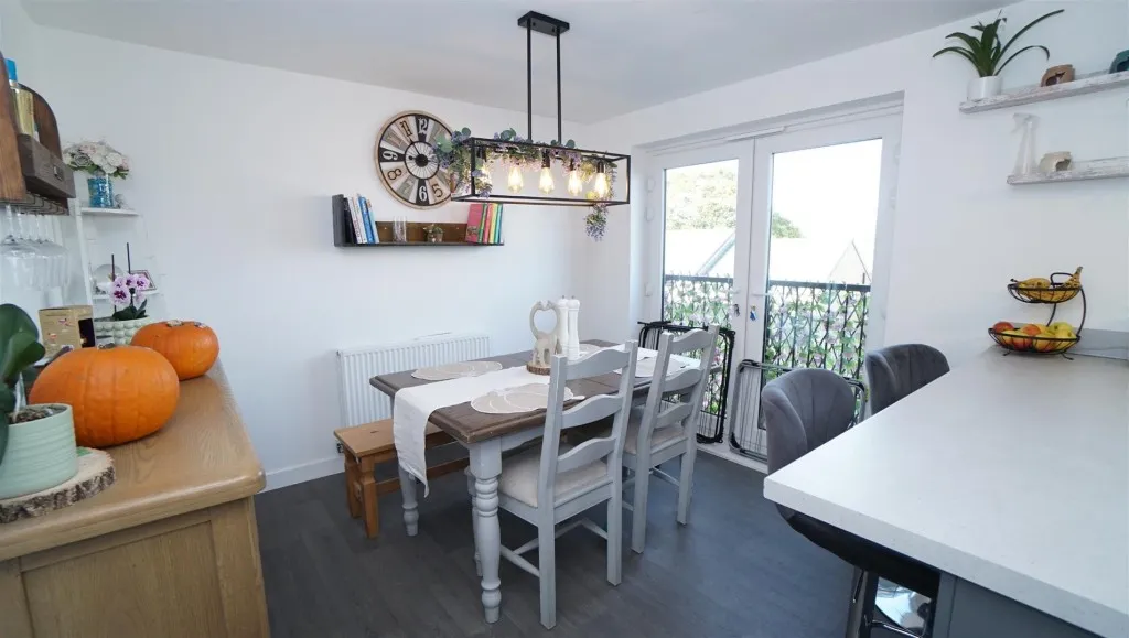Burwell Rise, Thackley, photo 6