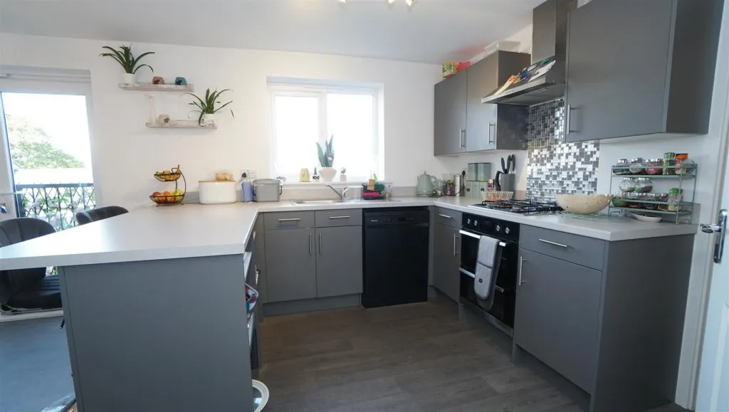 Burwell Rise, Thackley, photo 5