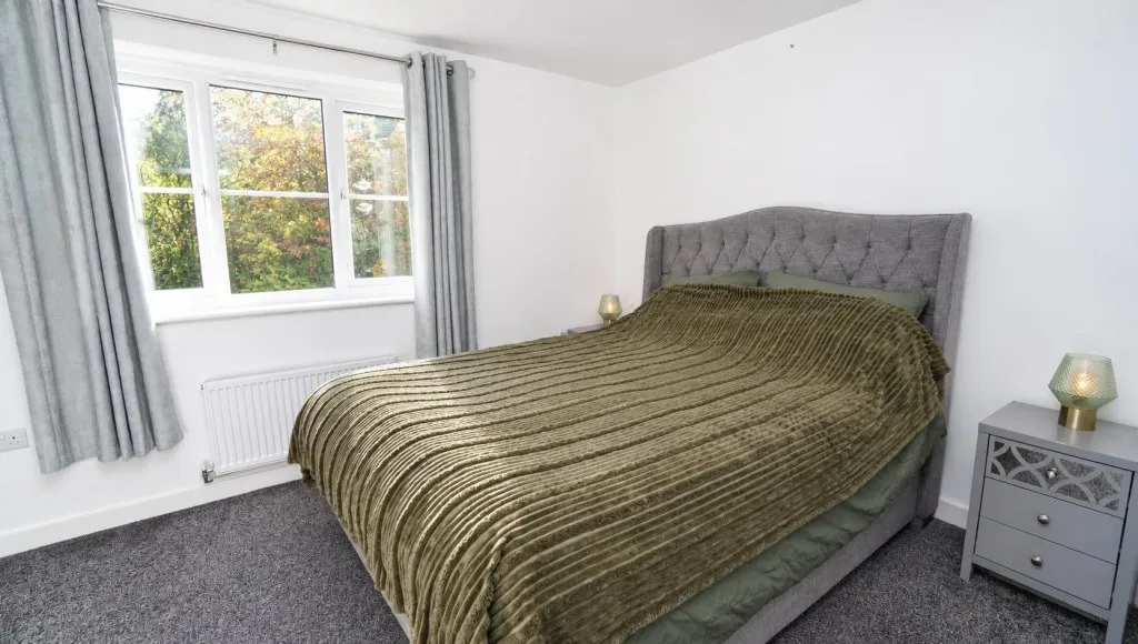 Burwell Rise, Thackley, photo 10