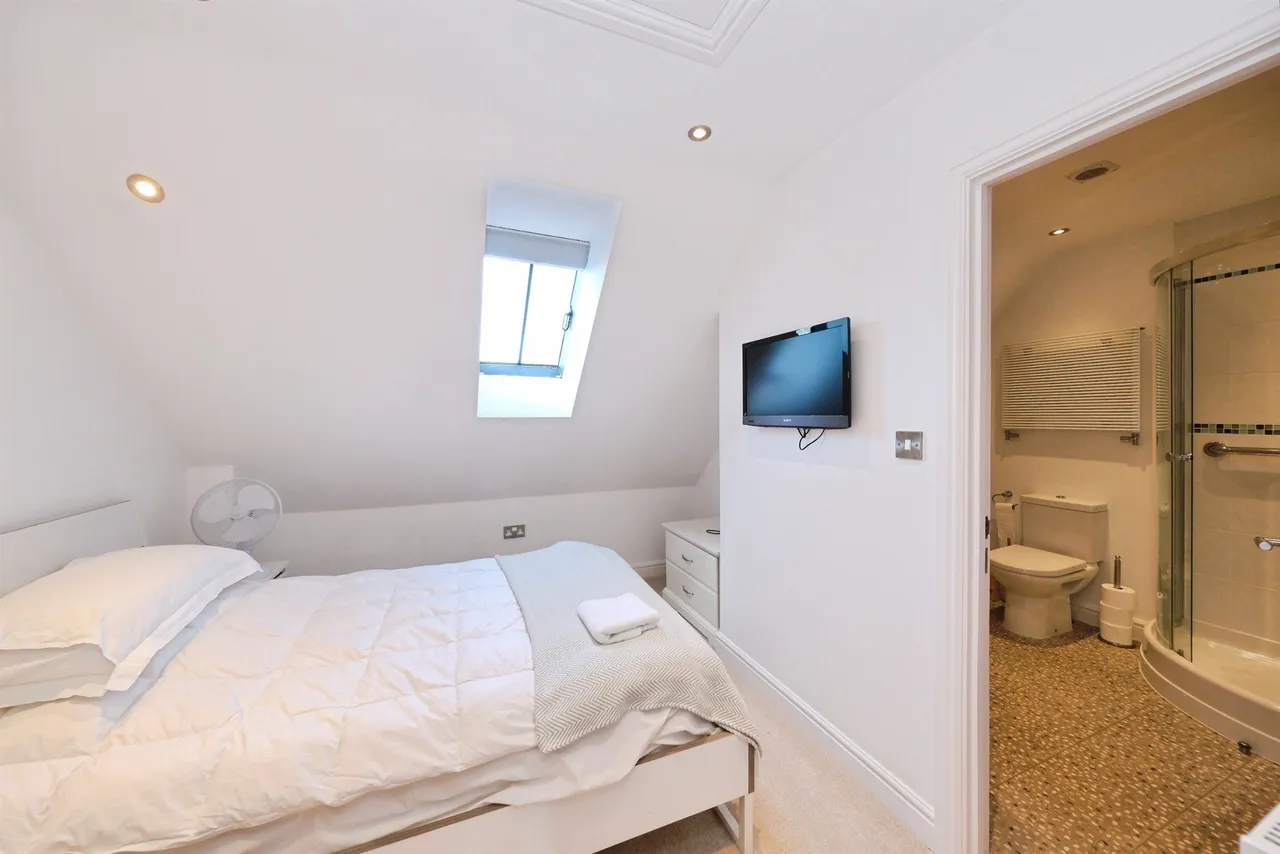 Mercia Court, Repton, DE65, photo 9