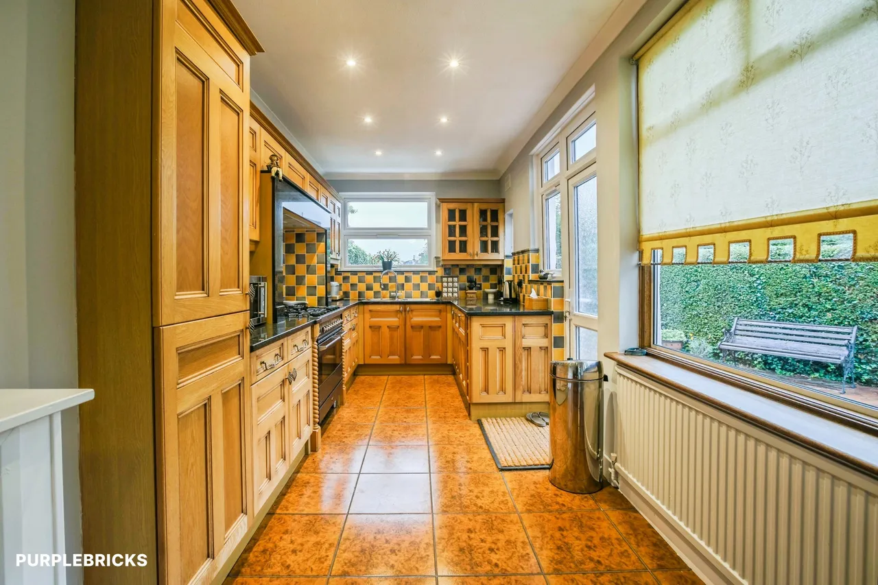 Clarendon Gardens, Wembley, HA9, photo 4