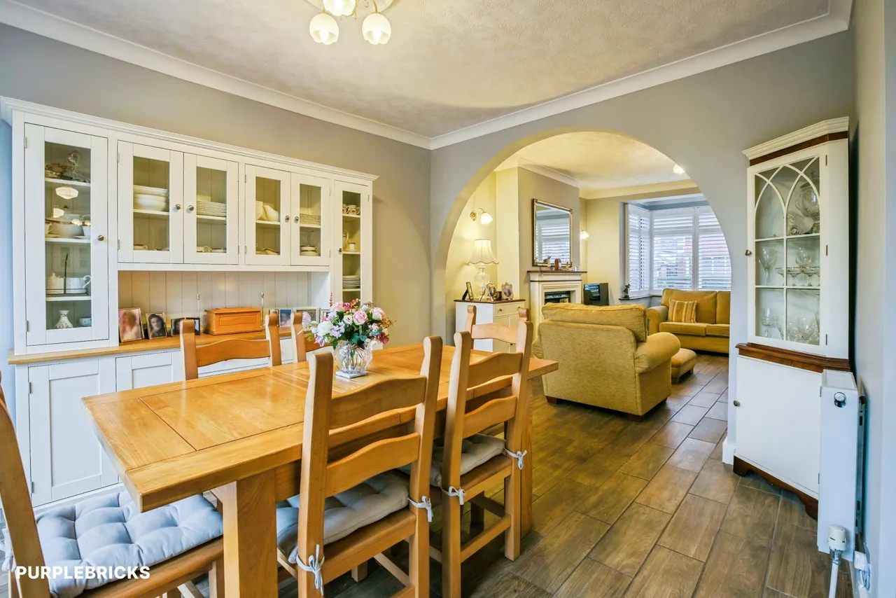 Clarendon Gardens, Wembley, HA9, photo 8