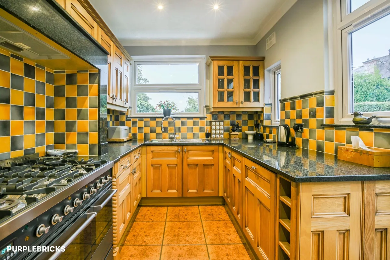Clarendon Gardens, Wembley, HA9, photo 6