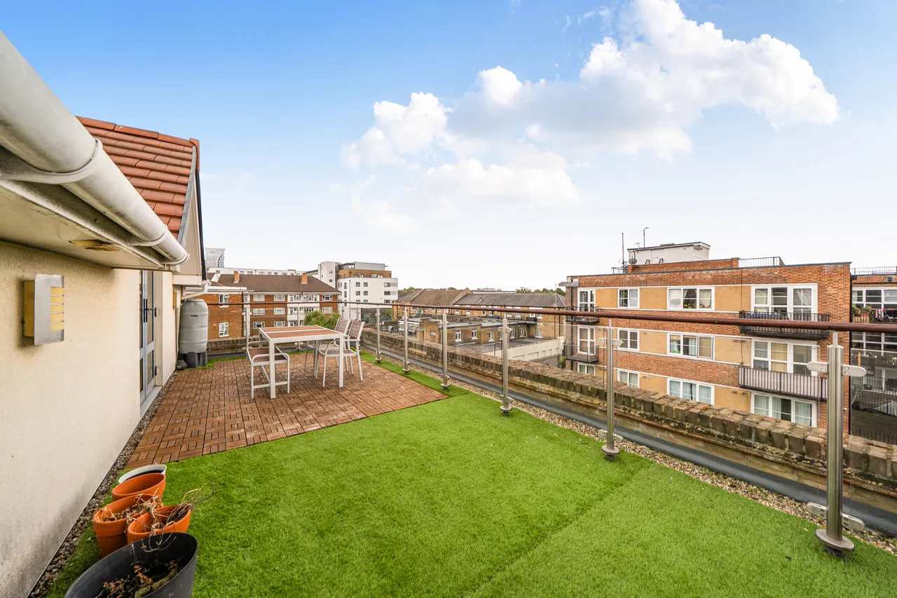 West Ealing, W13, photo 13