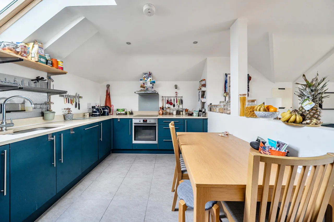 West Ealing, W13, photo 3