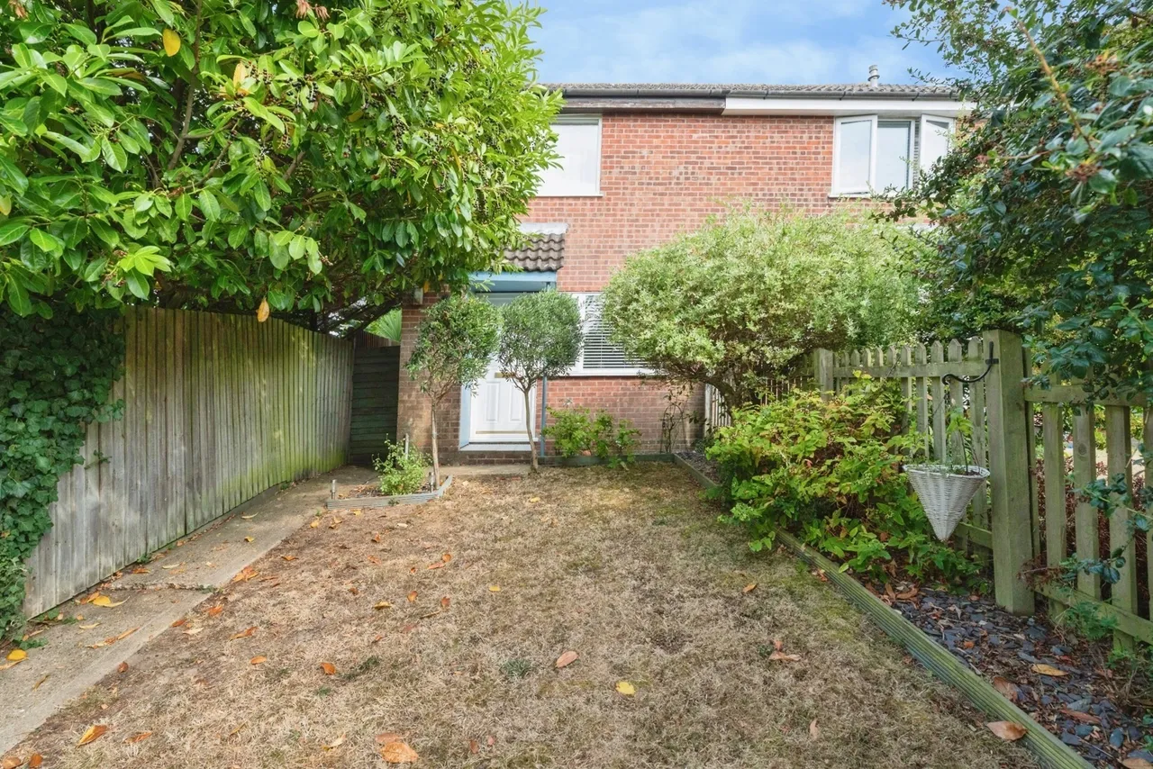 2 bed house for sale — Dixon Road, Cromer, Norfolk, NR27
