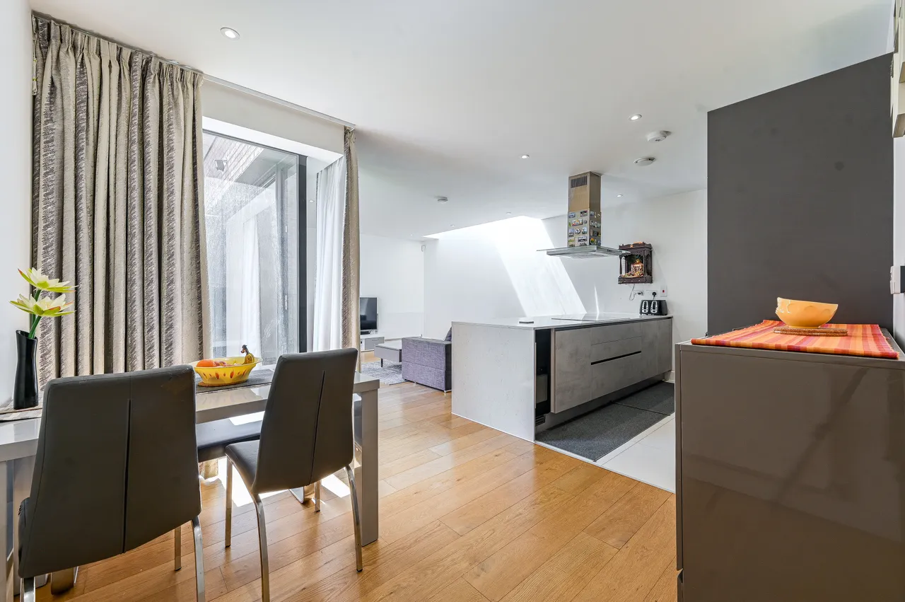 8 Fergus Street, London, photo 2