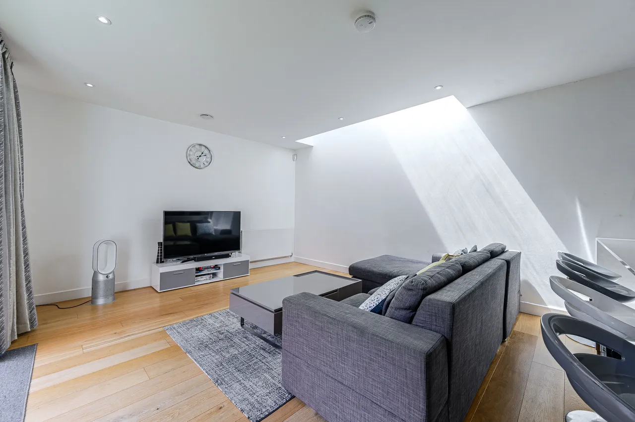 8 Fergus Street, London, photo 11