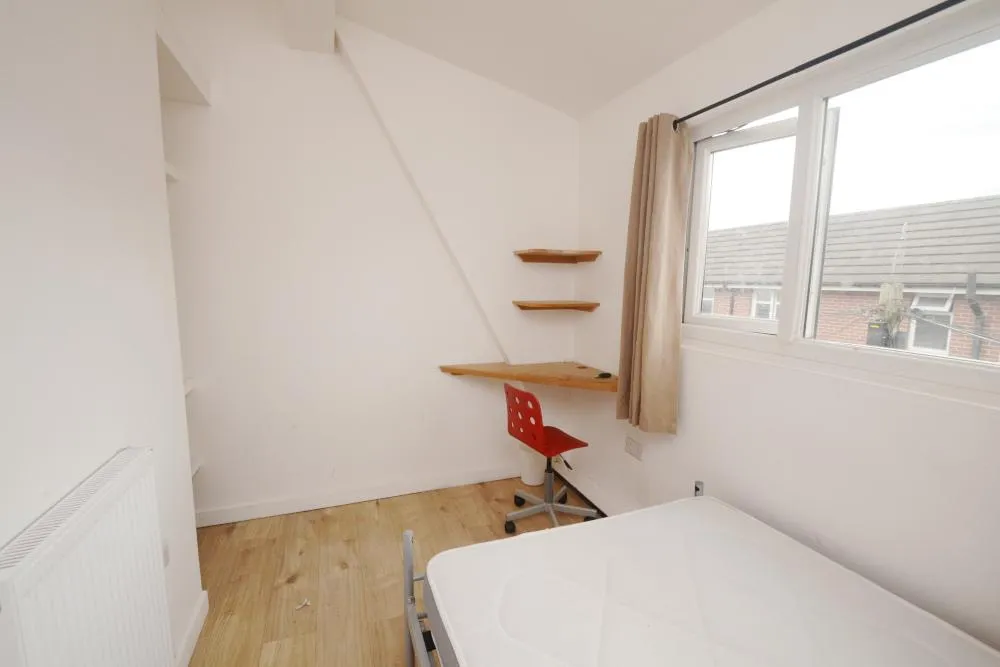 Ladybarn Road, Fallowfield, M14, photo 10