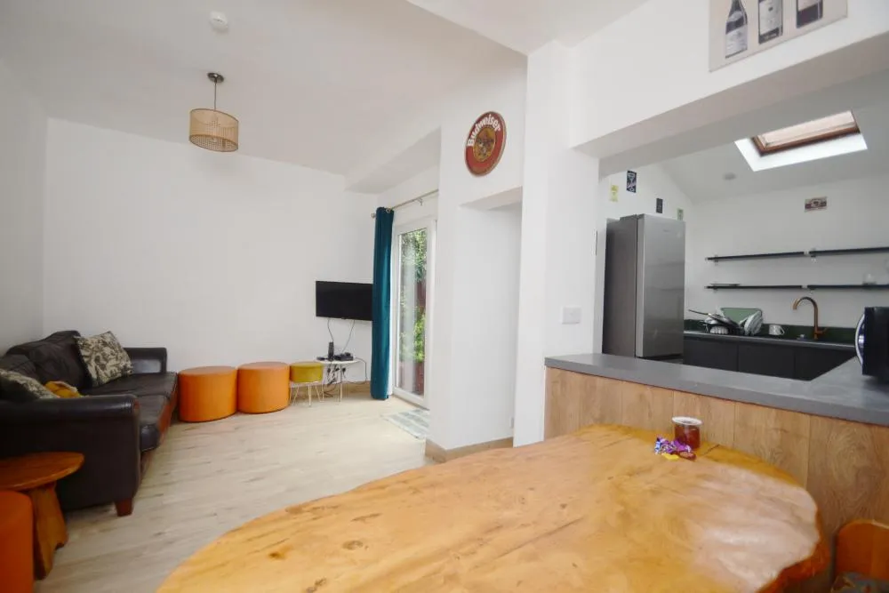 Ladybarn Road, Fallowfield, M14, photo 2