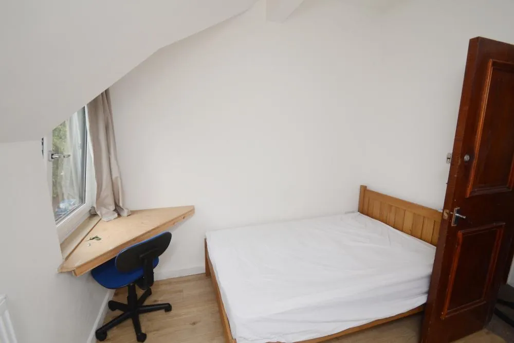 Ladybarn Road, Fallowfield, M14, photo 9