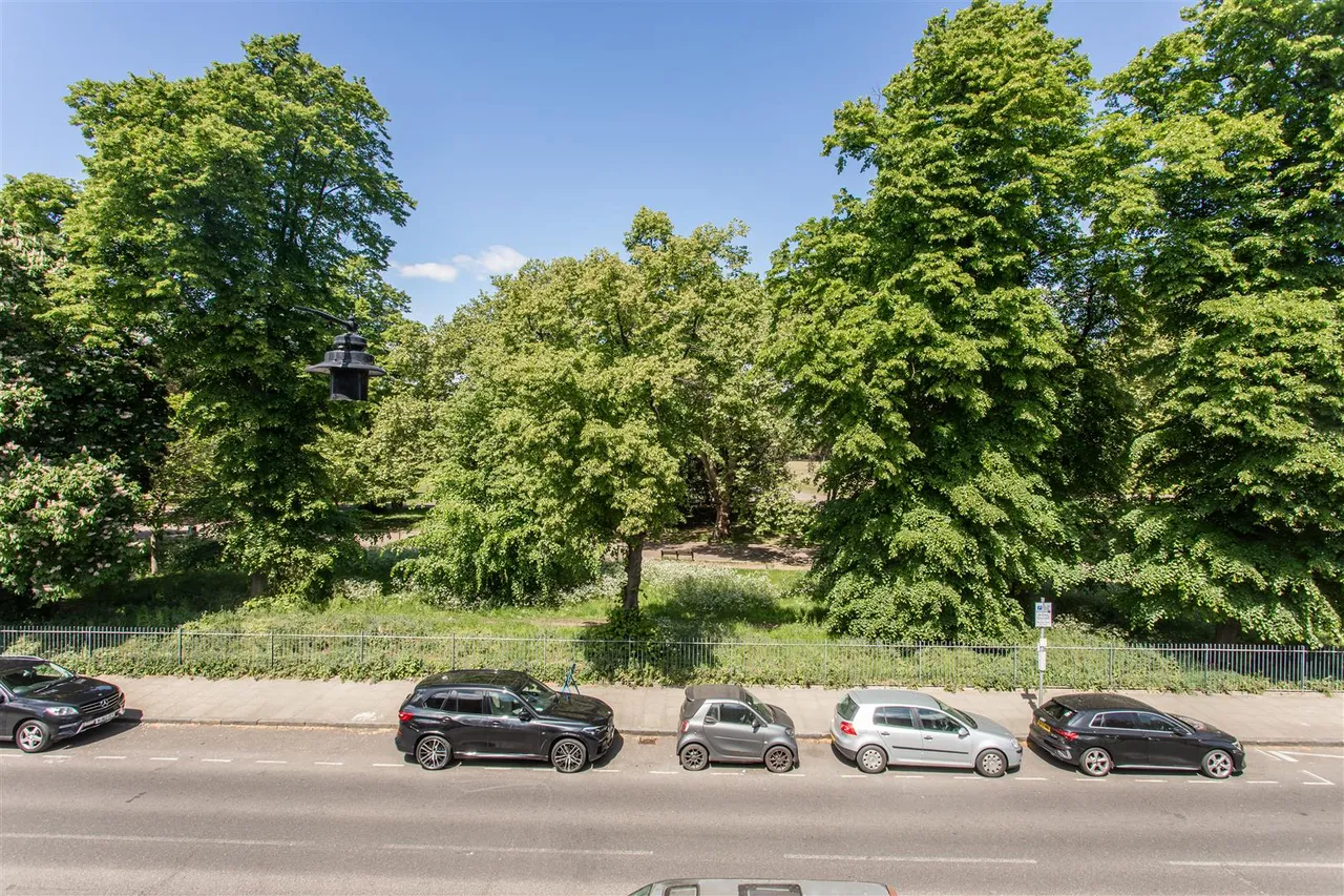Old Ford Road, Victoria Park, photo 12