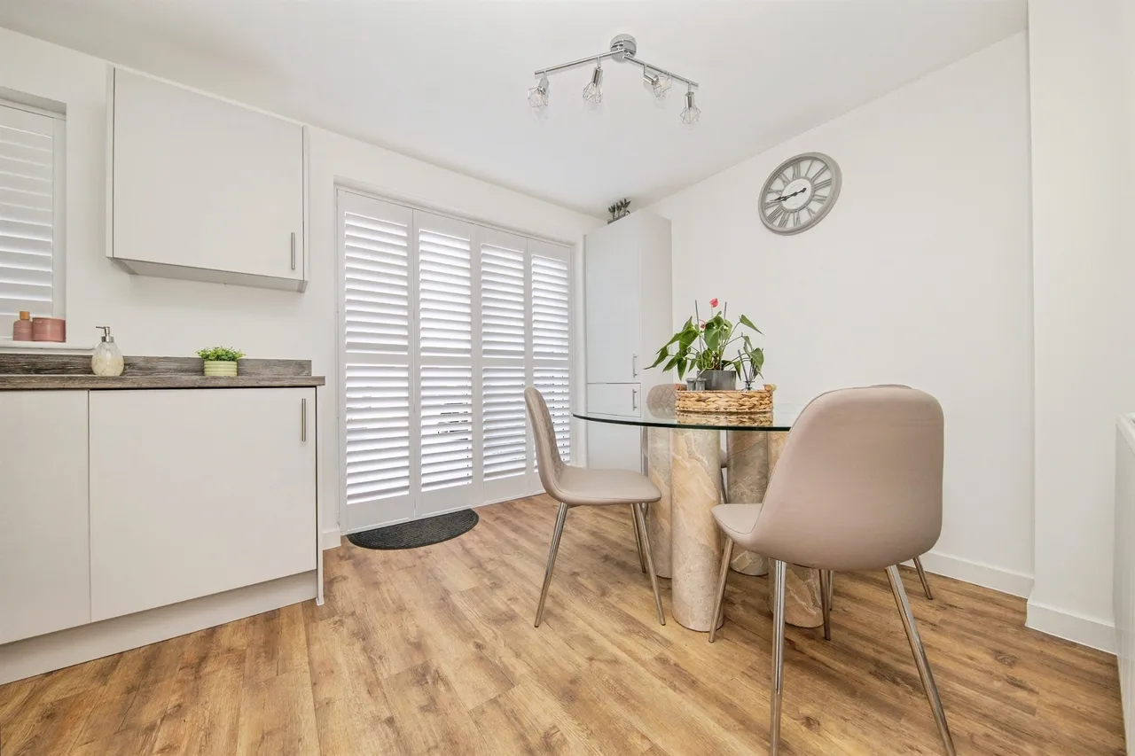 Shingle Way, Clacton-On-Sea, CO16, photo 6