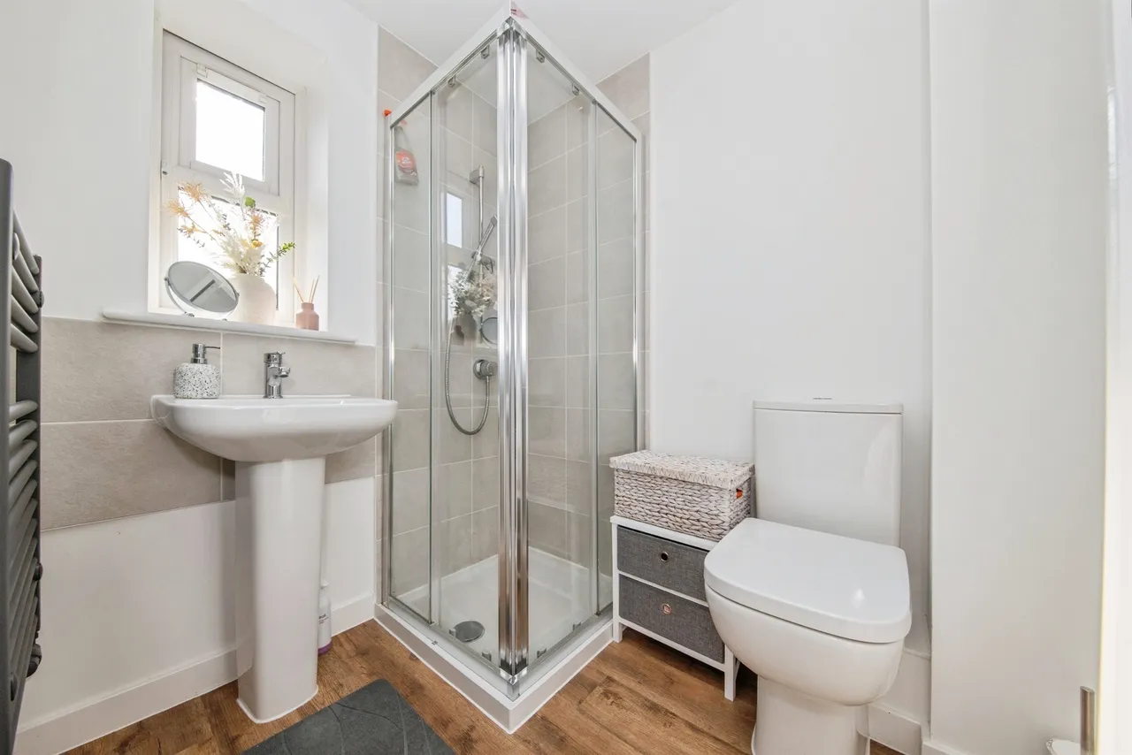 Shingle Way, Clacton-On-Sea, CO16, photo 11