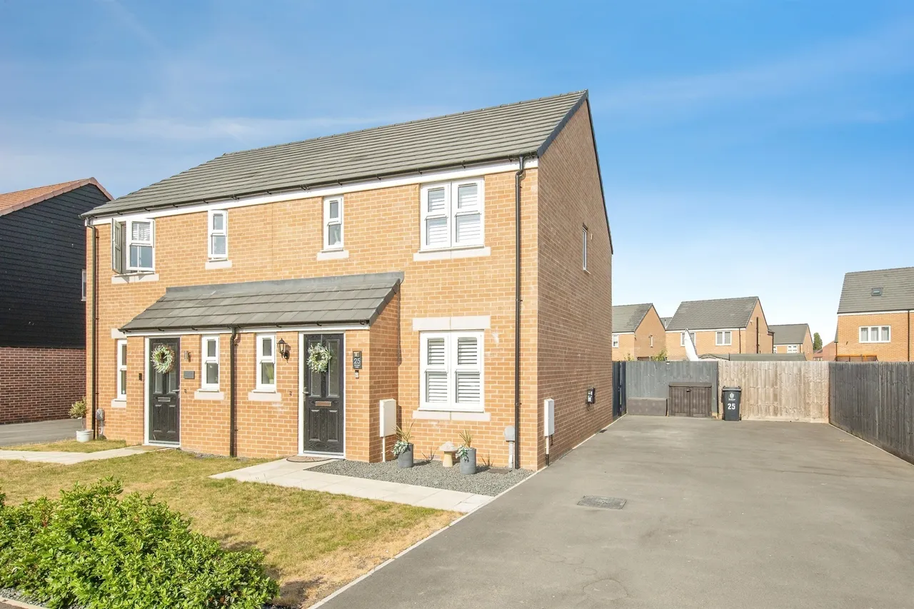 Shingle Way, Clacton-On-Sea, CO16, photo 18