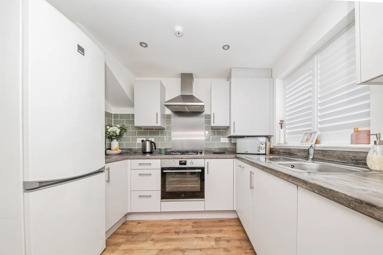 Shingle Way, Clacton-On-Sea, CO16, photo 4