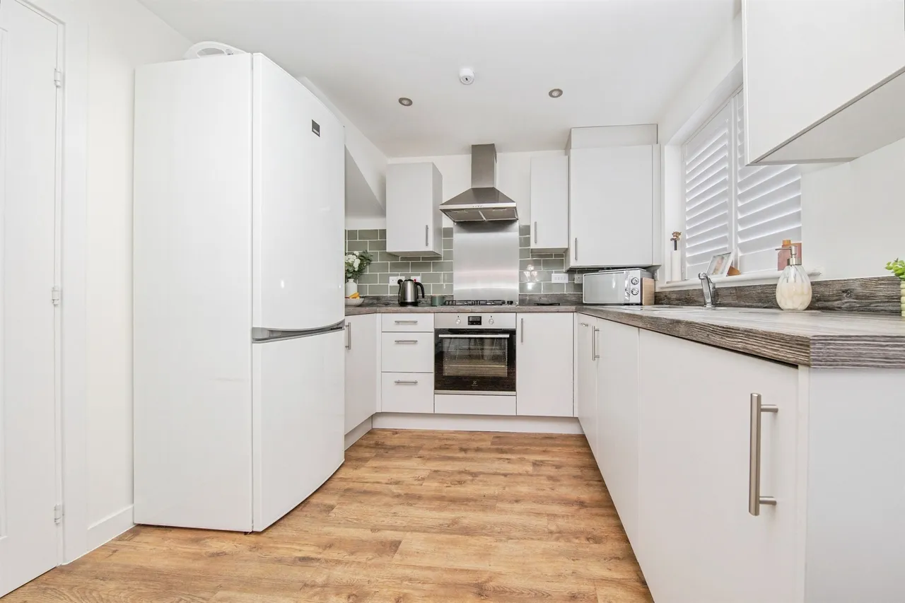 Shingle Way, Clacton-On-Sea, CO16, photo 5