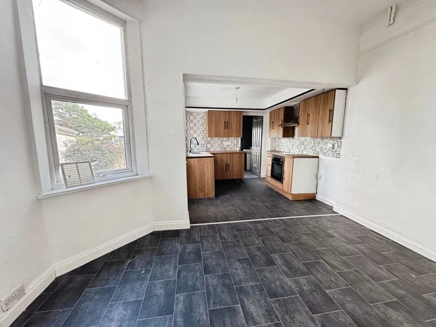Bexhill Road, St. Leonards-on-Sea, TN38, photo 12