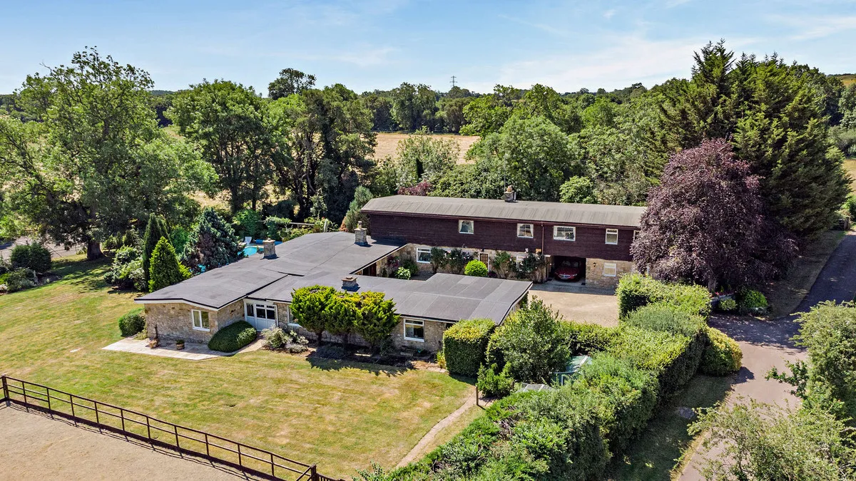 7 bed house for sale, Banbury Road, Finmere, MK18