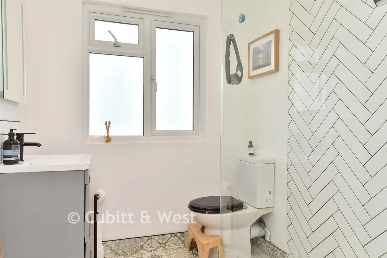 Old Shoreham Road, Hove, BN3, photo 17