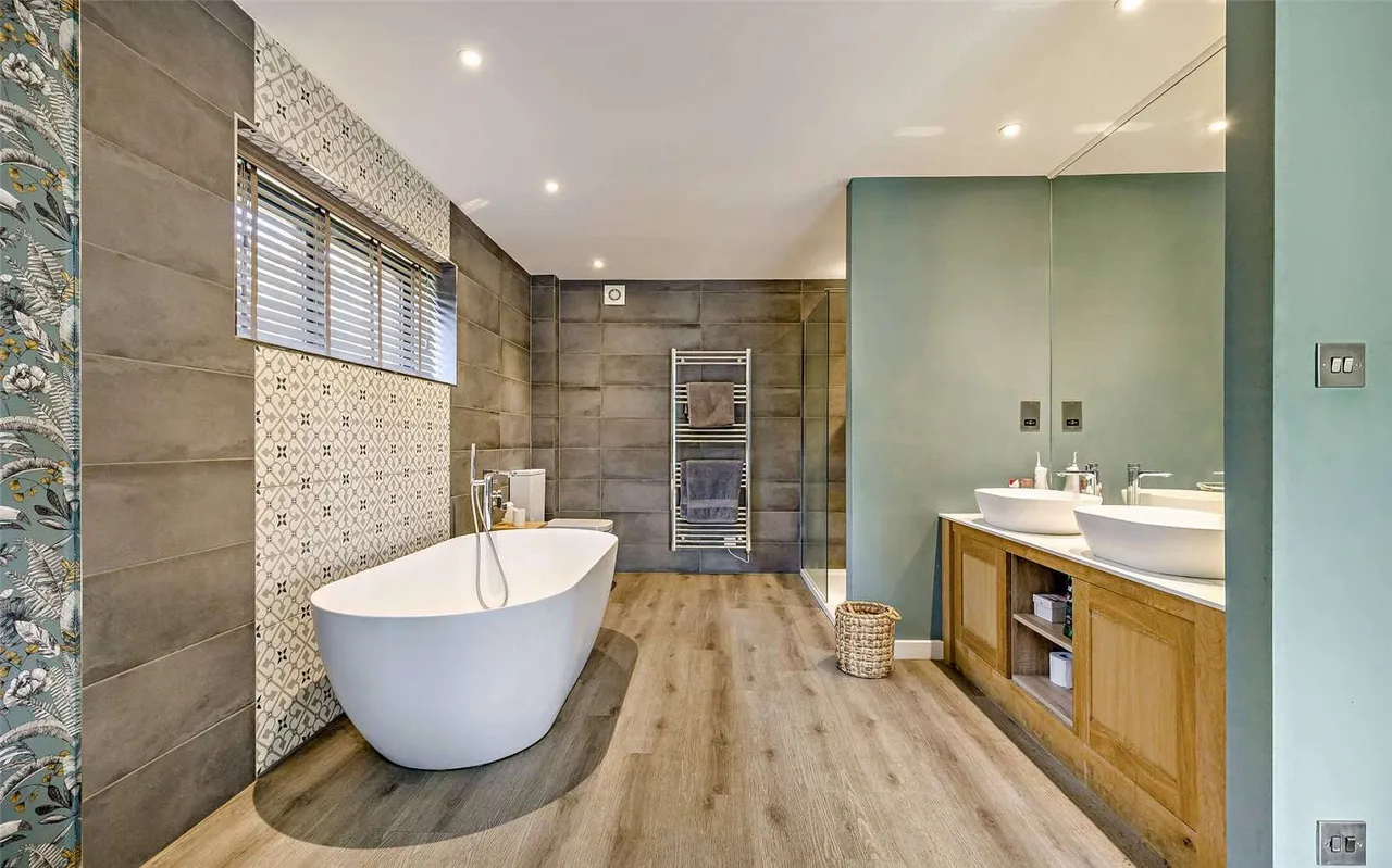 Southgate Lane, Norwich, NR1, photo 14