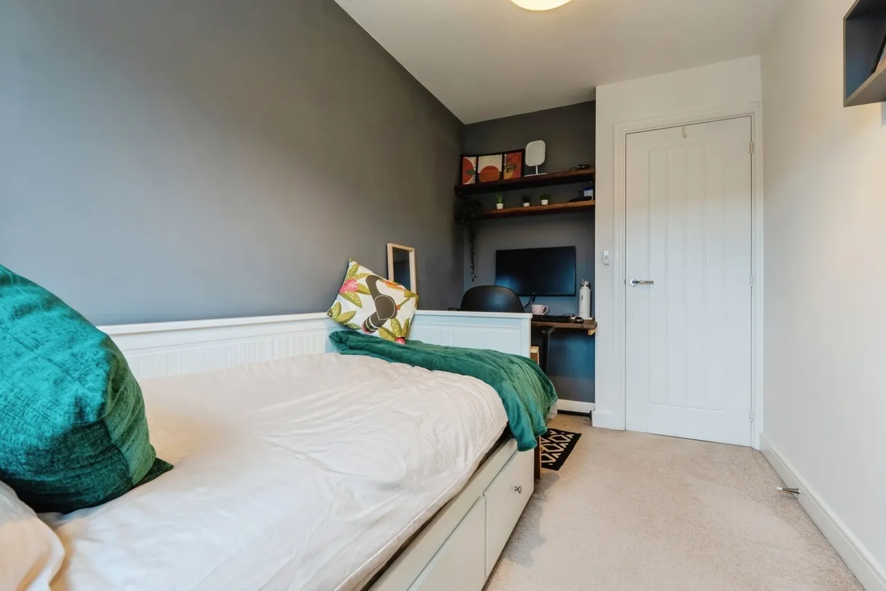 Robin Grove, Wymondham, NR18, photo 14