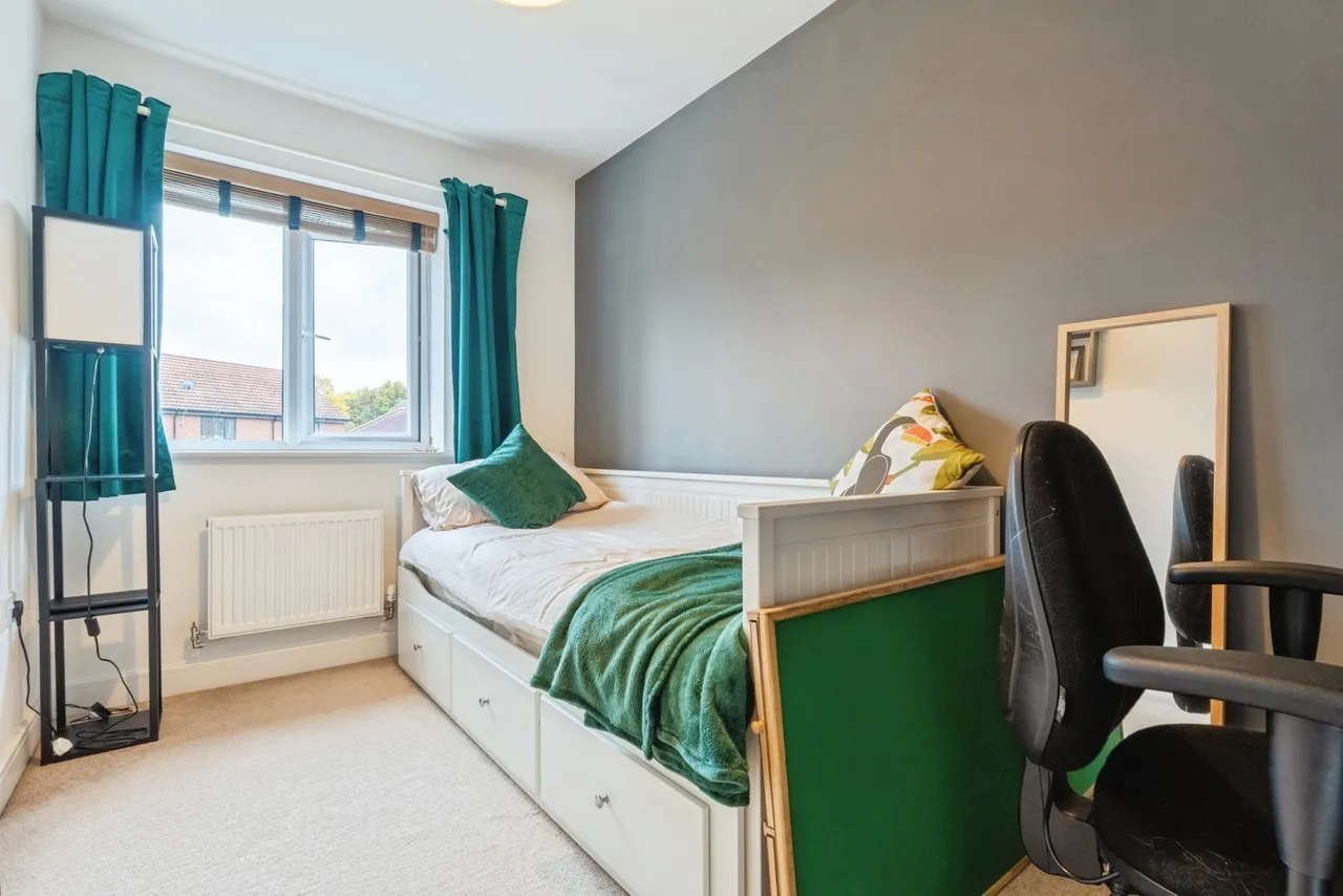 Robin Grove, Wymondham, NR18, photo 13