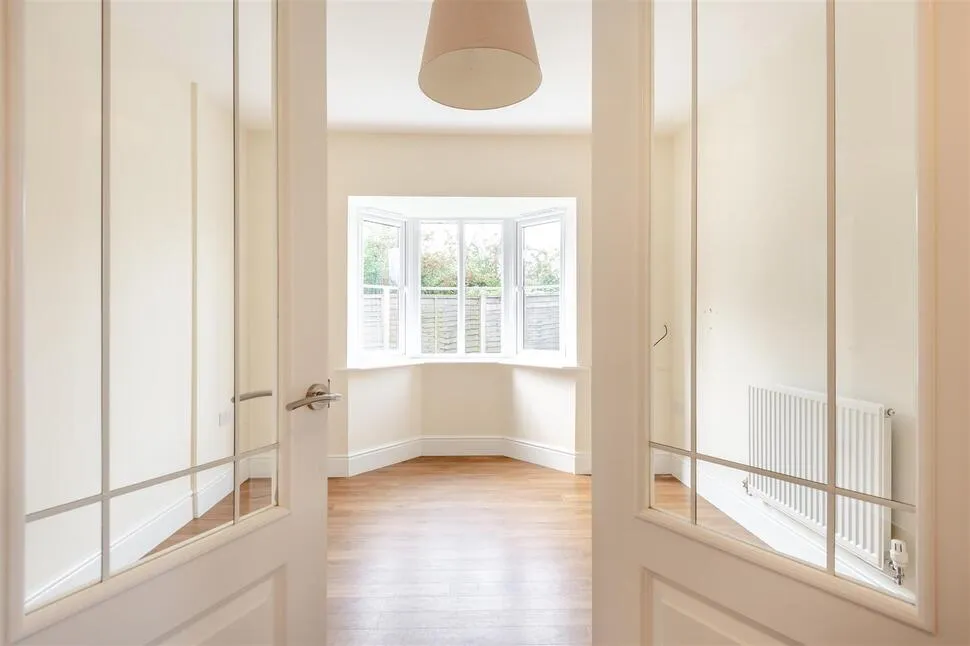 Hillfield Road, Oundle, PE8, photo 9
