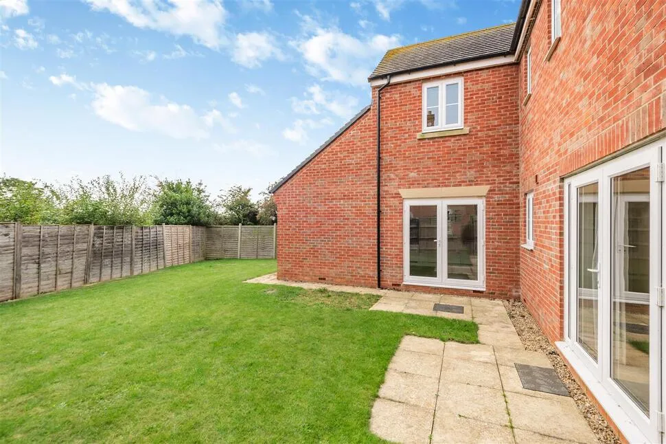 Hillfield Road, Oundle, PE8, photo 20