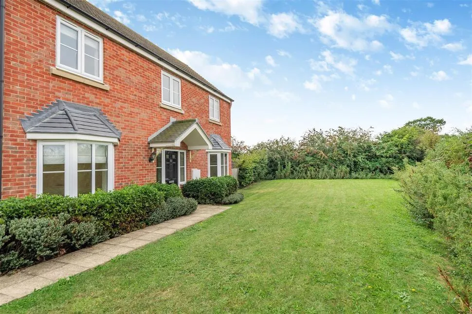 Hillfield Road, Oundle, PE8, photo 25