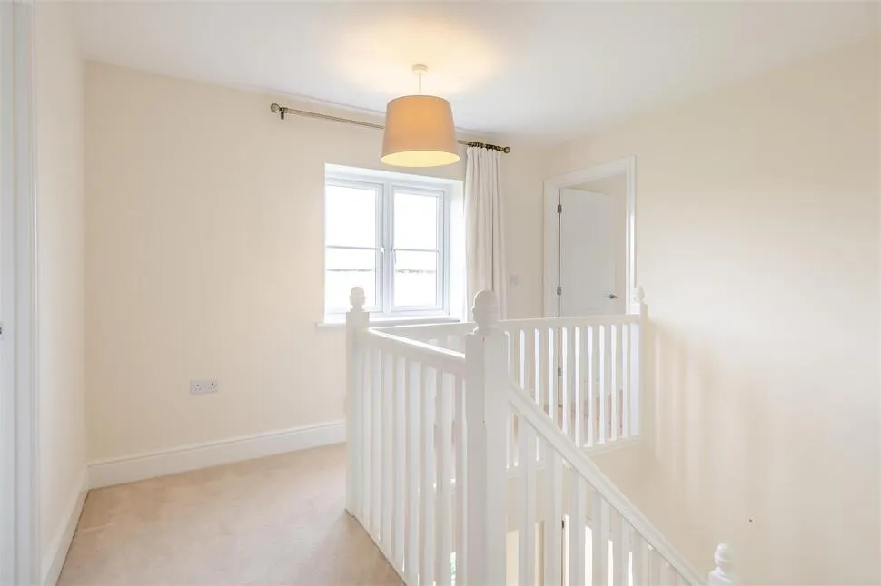 Hillfield Road, Oundle, PE8, photo 13