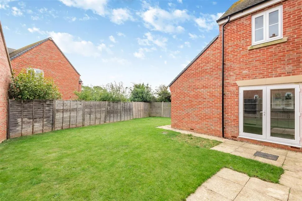 Hillfield Road, Oundle, PE8, photo 19