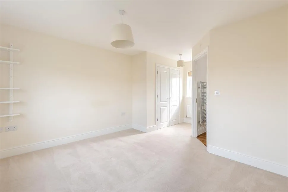 Hillfield Road, Oundle, PE8, photo 17