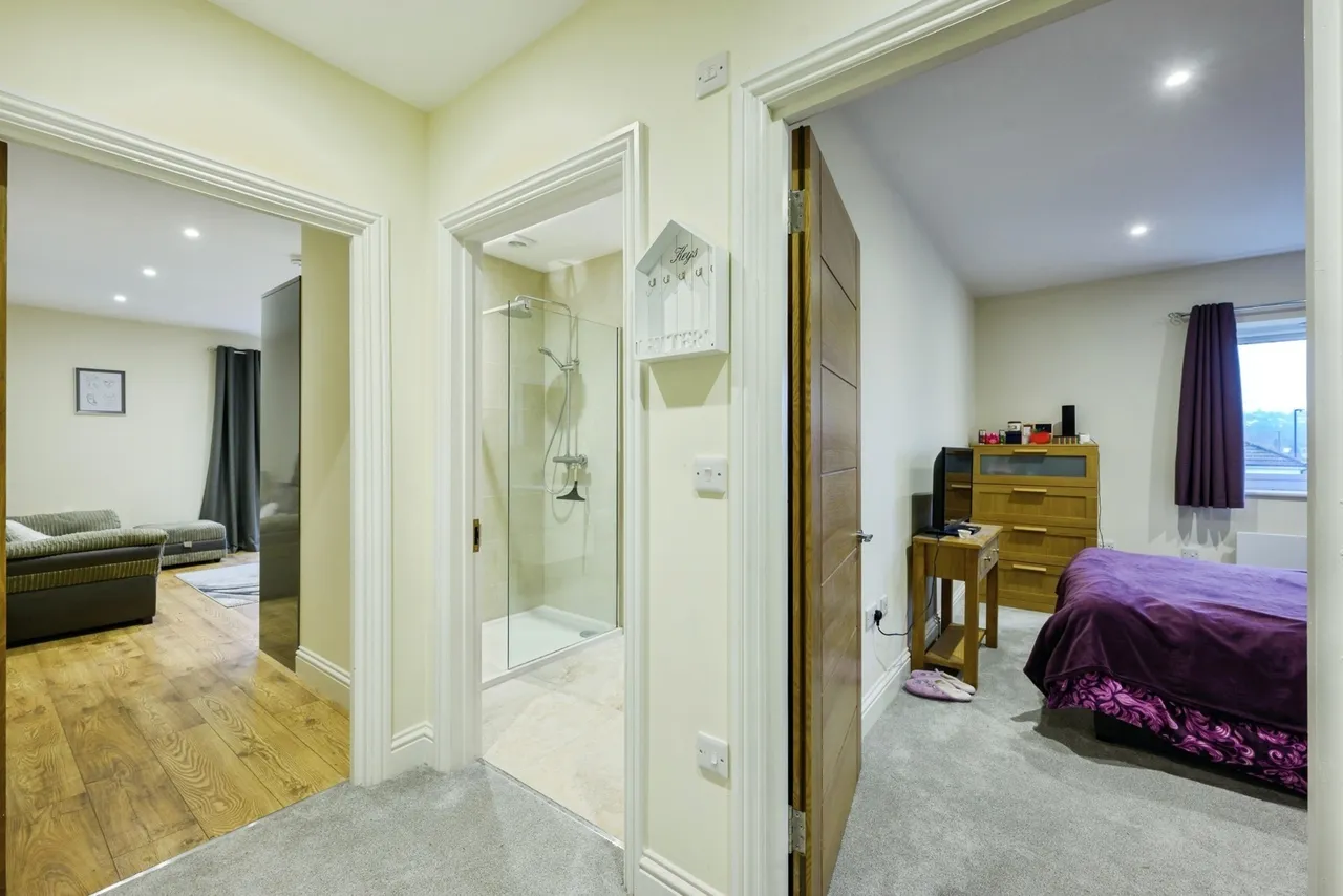 Godstone Road, Kenley, CR8, photo 9