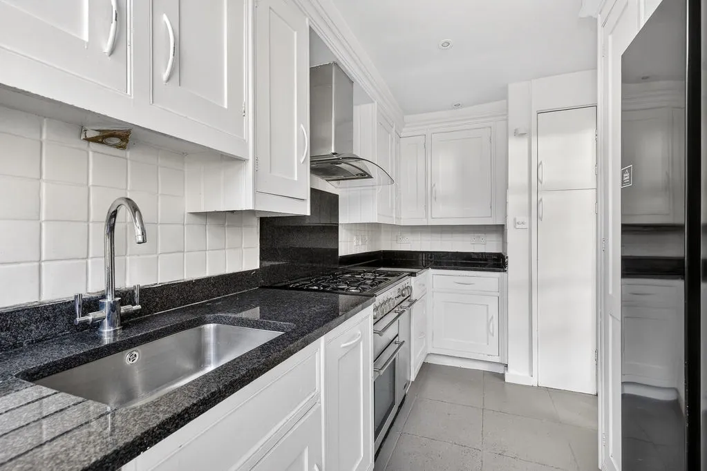 Templemere, Weybridge KT13 9PB, photo 10