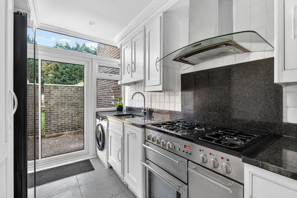 Templemere, Weybridge KT13 9PB, photo 9