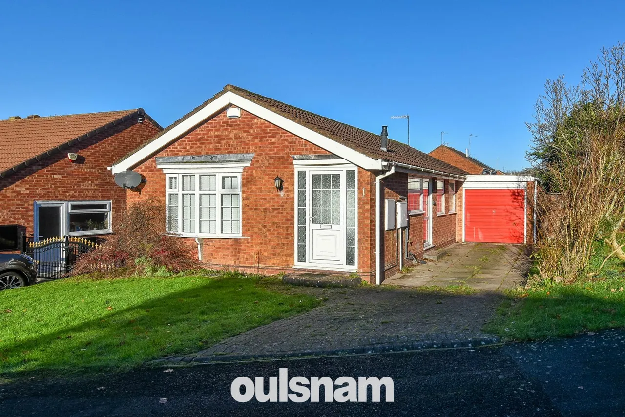 3 bed house for sale — Over Brunton Close, Northfield, Birmingham, B31 3XB