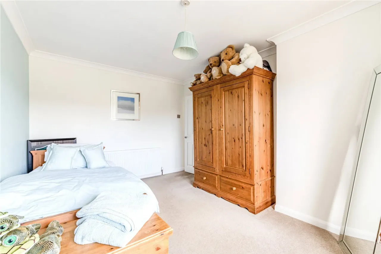 High Road, Byfleet, West Byfleet, Sur..., photo 14