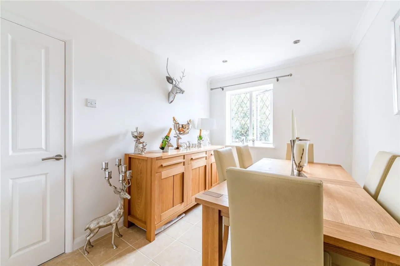 High Road, Byfleet, West Byfleet, Sur..., photo 5